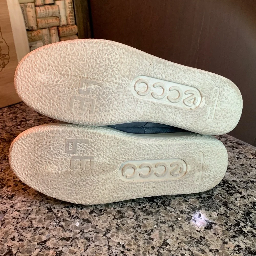 Ecco Soft 1 Retro Blue Leather Sneakers Size 8